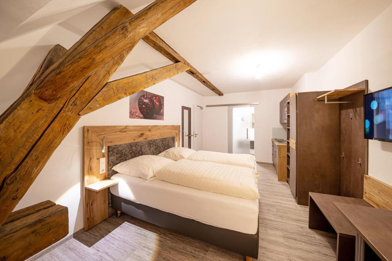 Gasthof Pension Zum Goldenen Hirschen Burgbernheim Luaran gambar