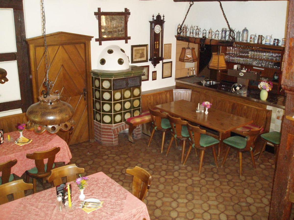 Gasthof Pension Zum Goldenen Hirschen Burgbernheim Luaran gambar